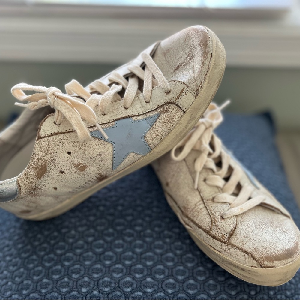 Golden Goose Women's Super-Star Distressed Sneaker White, Blue fog,silver top